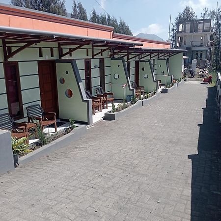 Mentigen Homestay Ngadisari Exteriör bild